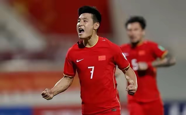 关于国足主帅李铁：集训备战亚洲杯，目标是打出精彩比赛的信息