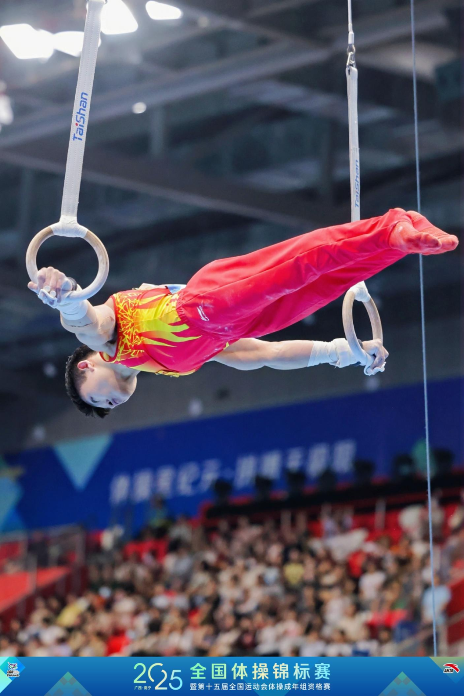 球星爆发！体操赛场再现神级操作的简单介绍