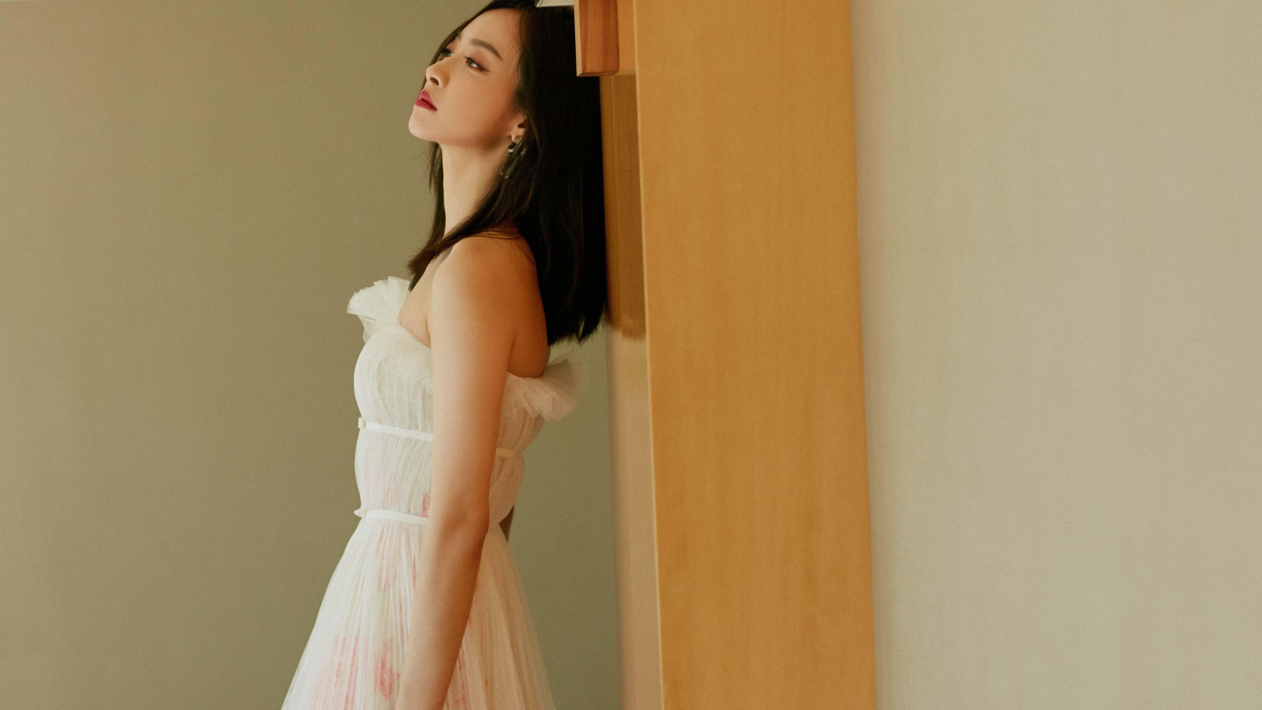 绿衫风暴席卷欧陆，欧冠决赛焦点战中的凯尔特人狂胜黄蜂