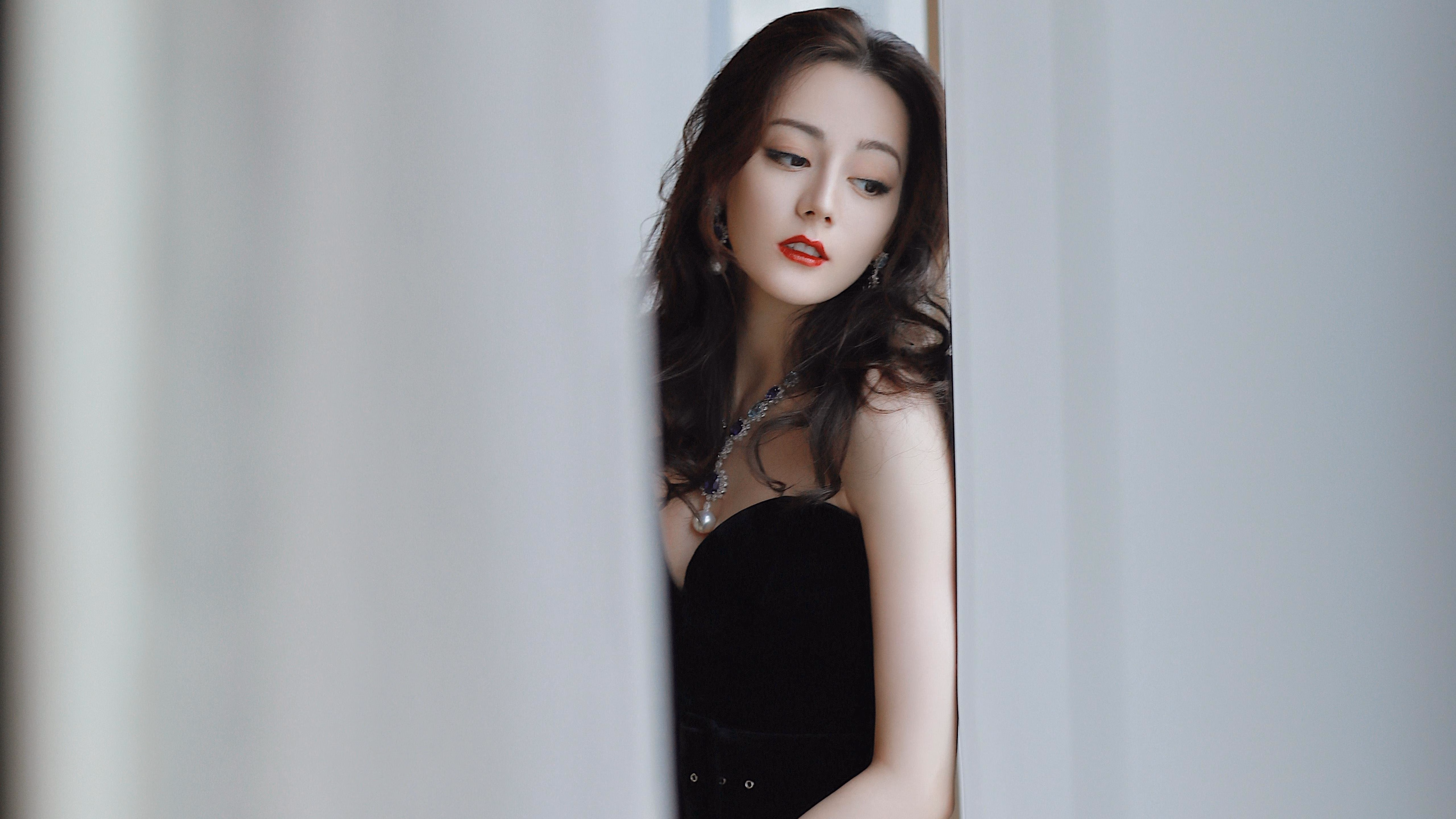 金年会下载-文班亚马双二十力压巴特勒，广东队战术击溃热火迎国际邀请赛首胜