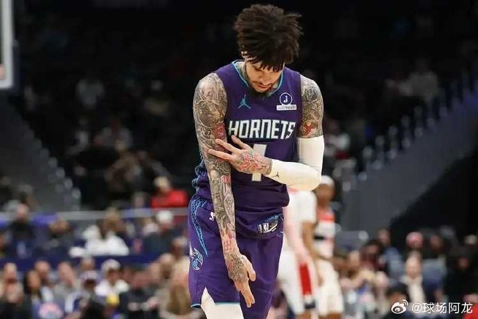 76人冲垮雄鹿，拉梅洛在季后赛抢七接管比赛